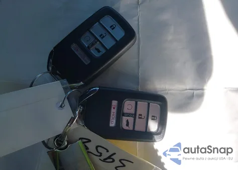 2019 Honda Passport Elite z USA, uszkodzony, nr VIN 5FNYF8H0XKB030776